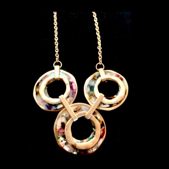 Mia and Tess Statement Necklace - Picture 2 of 3